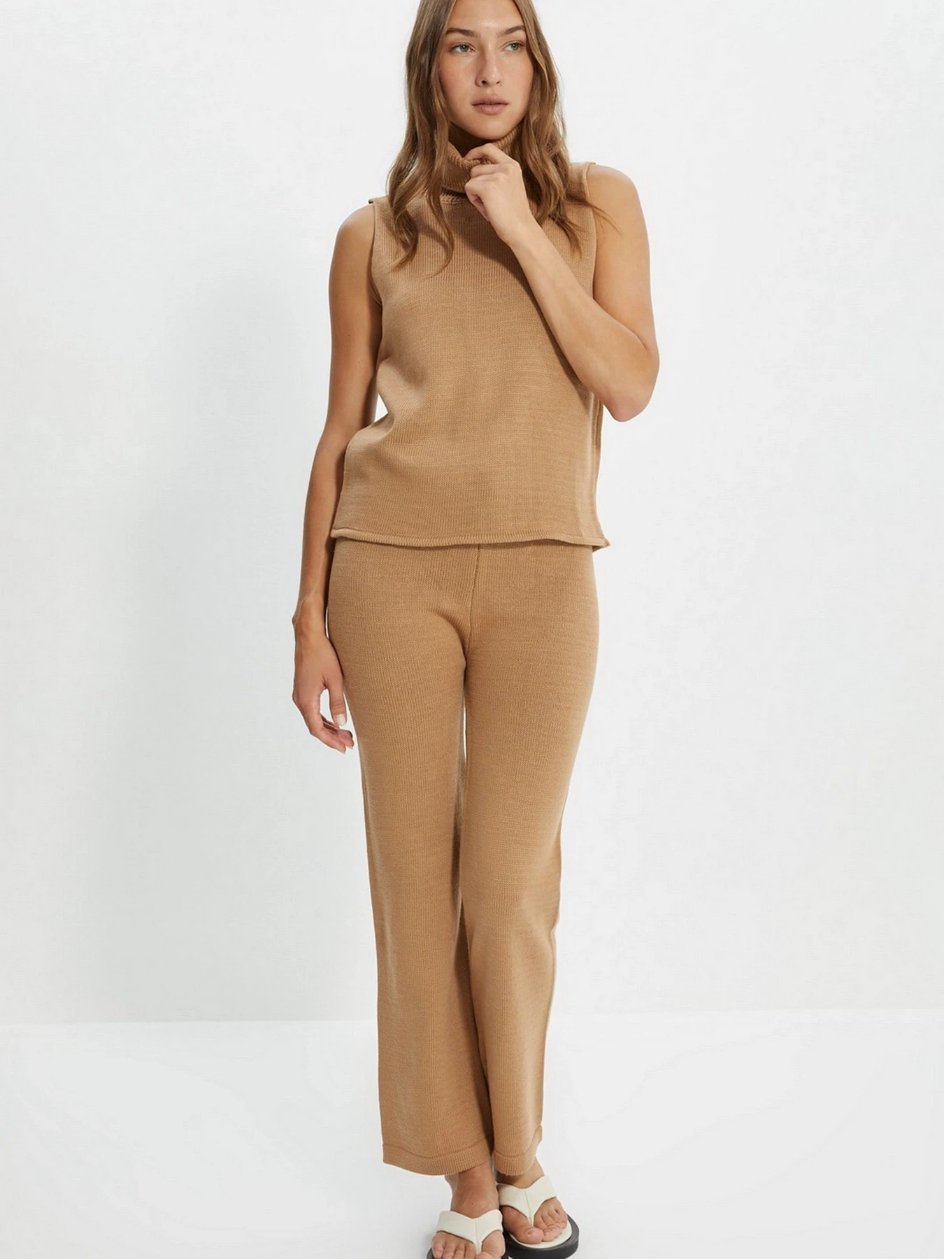 Костюмы Trendyol модель TWOAW22AU0028/Camel Фото