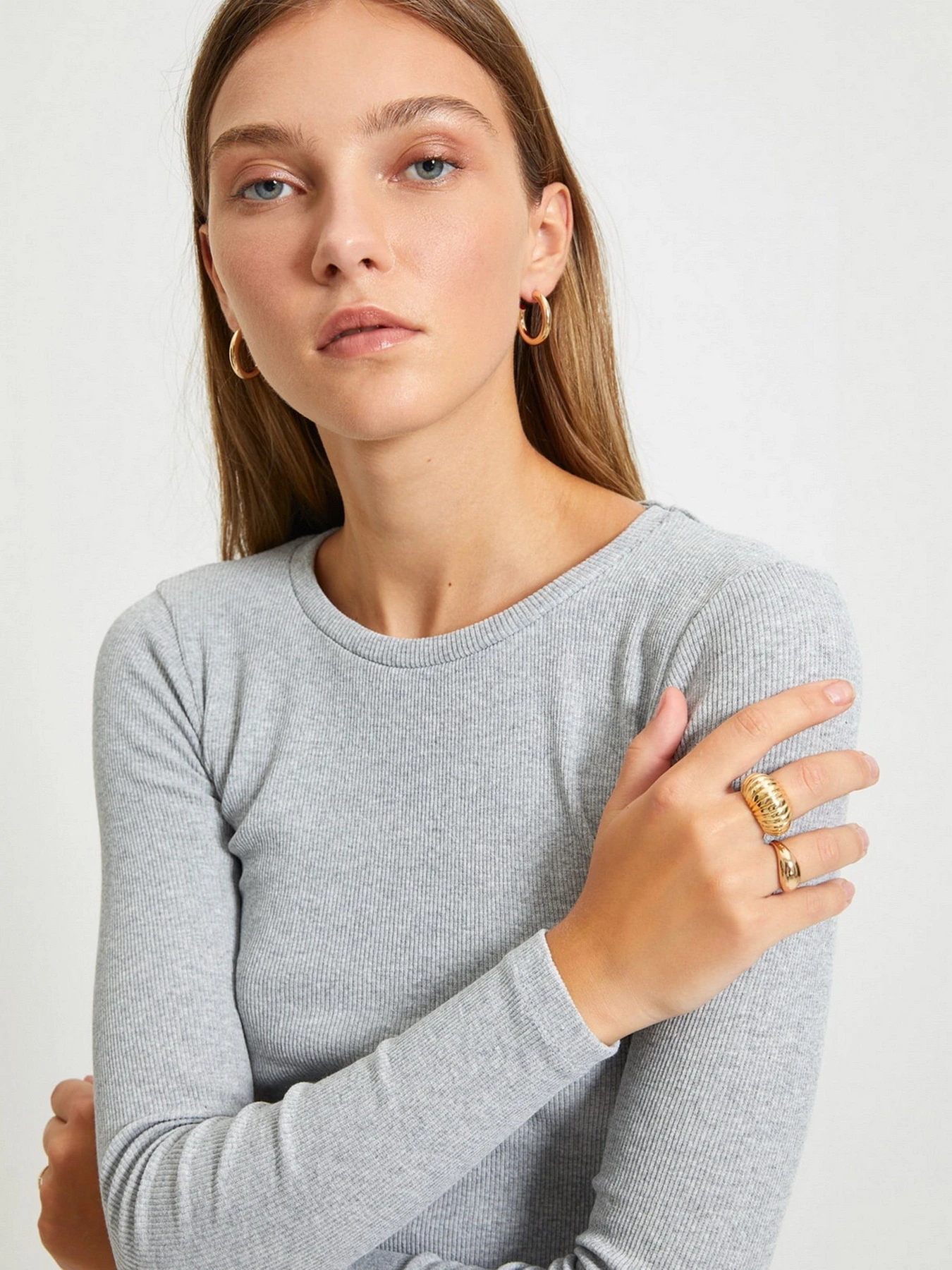 Худи и свитшоты Trendyol модель TWOAW22BZ0124/Gri Худи и свитшоты Trendyol модель TWOAW22BZ0124/Gri Фото