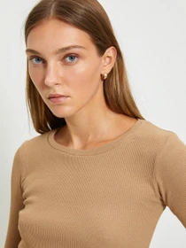 Худи и свитшоты Trendyol модель TWOAW22BZ0124/Vizon Фото