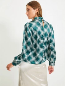Рубашки Trendyol модель TWOAW22BZ0171/Zumrut Yesili Фото