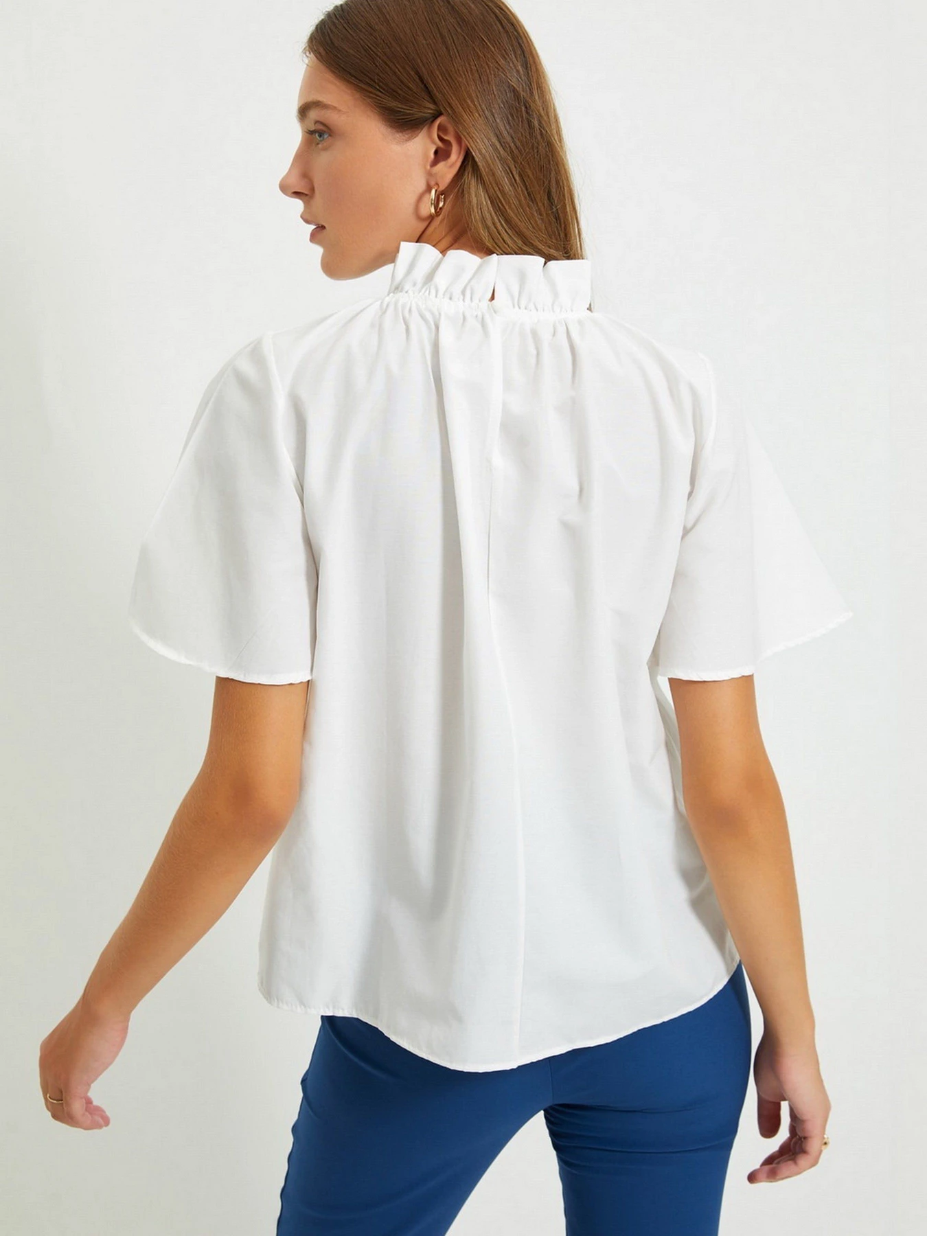 Рубашки Trendyol модель TWOAW22BZ0195/Ekru Рубашки Trendyol модель TWOAW22BZ0195/Ekru Фото