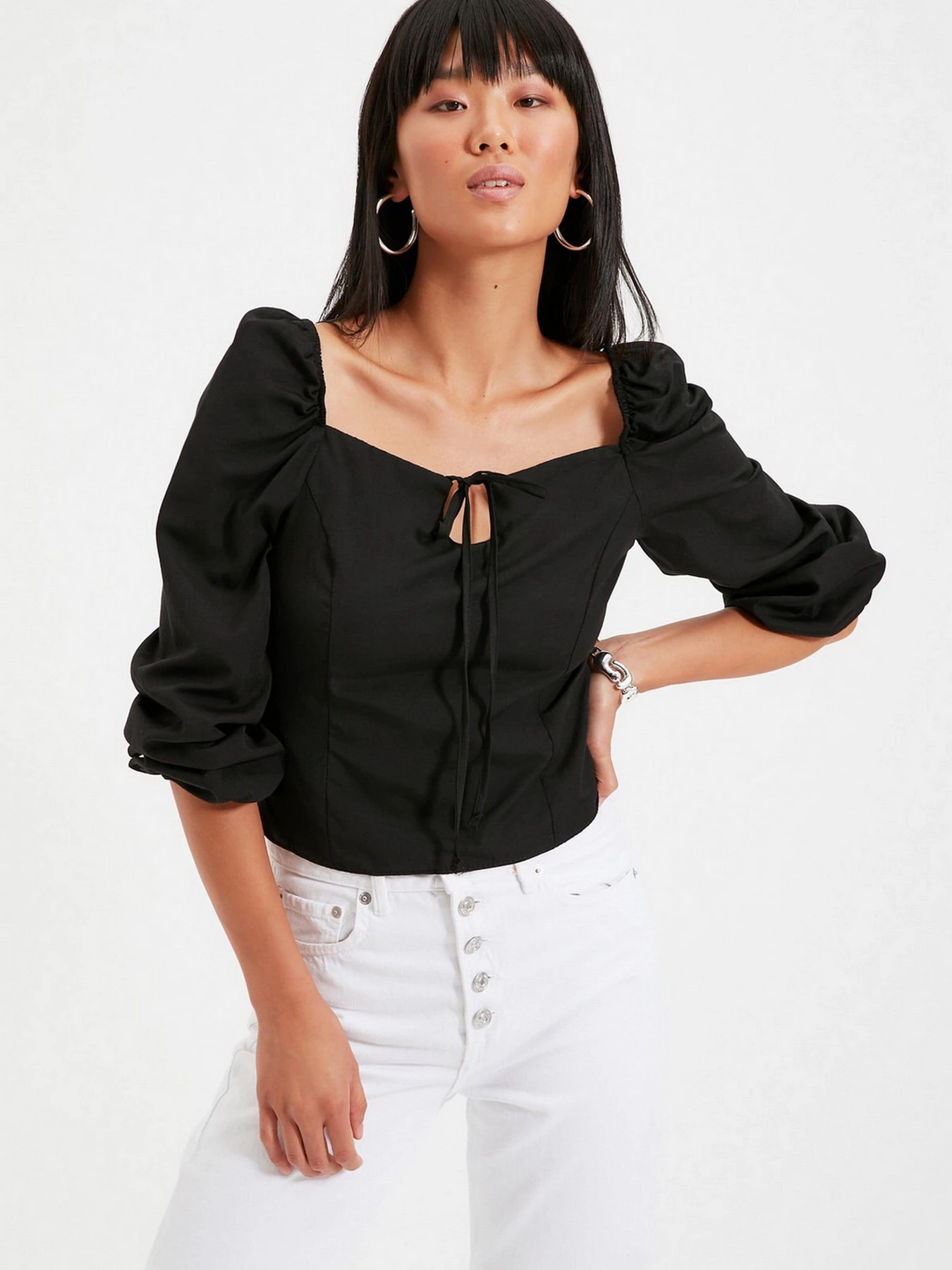 Рубашки Trendyol модель TWOAW22BZ0357/Siyah Рубашки Trendyol модель TWOAW22BZ0357/Siyah Фото