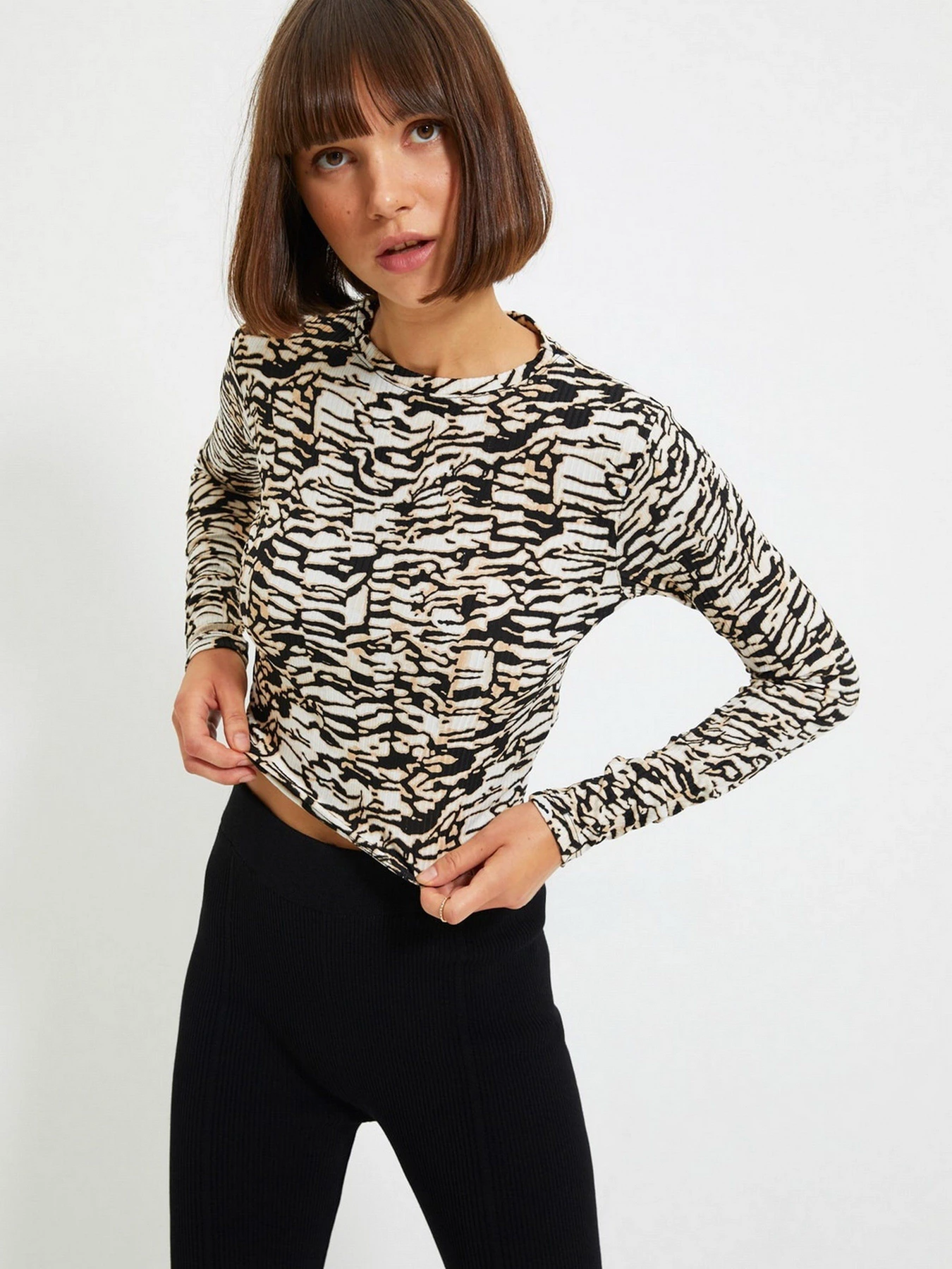 Рубашки Trendyol модель TWOAW22BZ0505/Kahverengi Рубашки Trendyol модель TWOAW22BZ0505/Kahverengi Фото