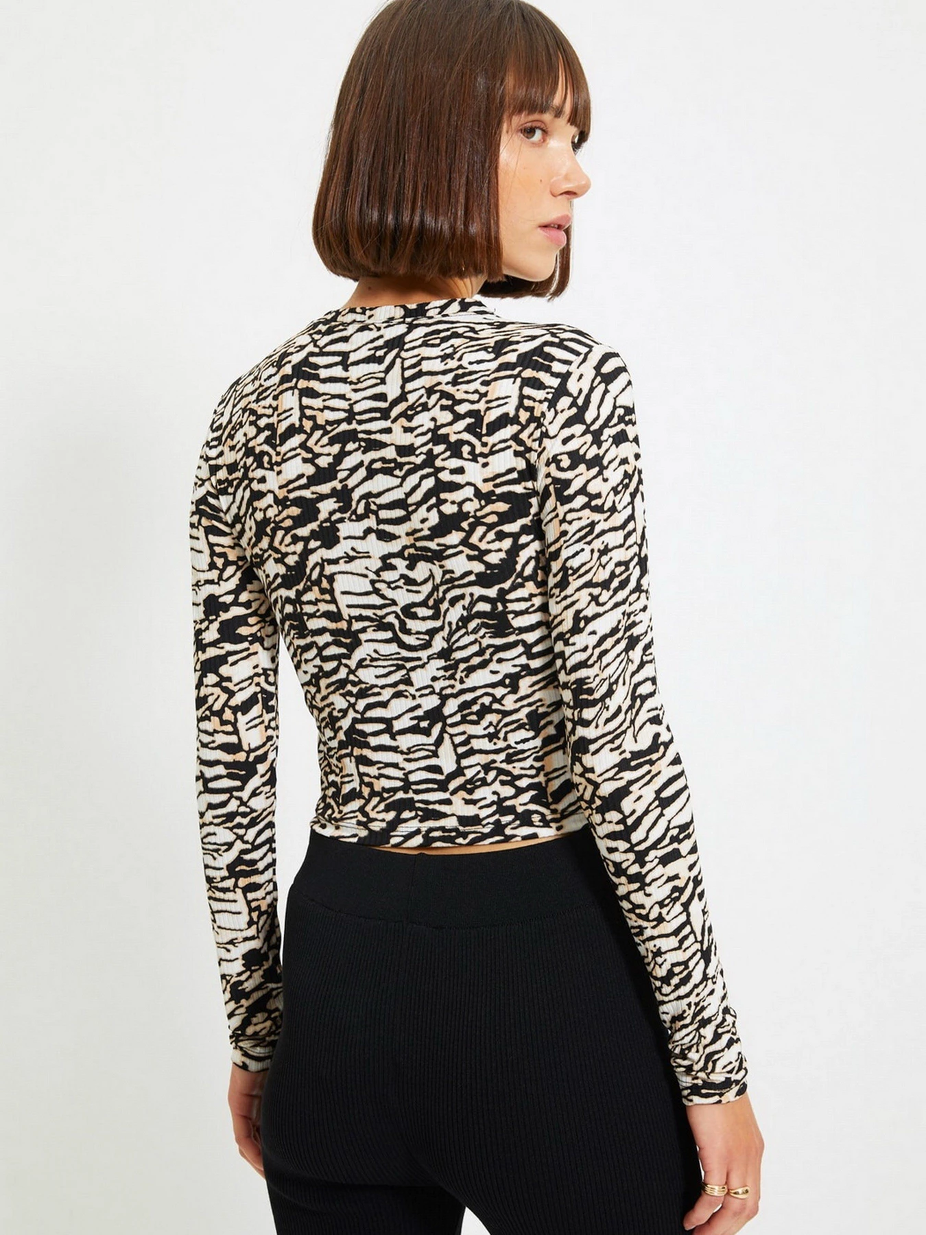 Рубашки Trendyol модель TWOAW22BZ0505/Kahverengi Рубашки Trendyol модель TWOAW22BZ0505/Kahverengi Фото
