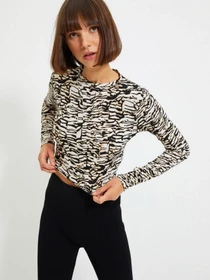 Рубашки Trendyol модель TWOAW22BZ0505/Kahverengi Фото