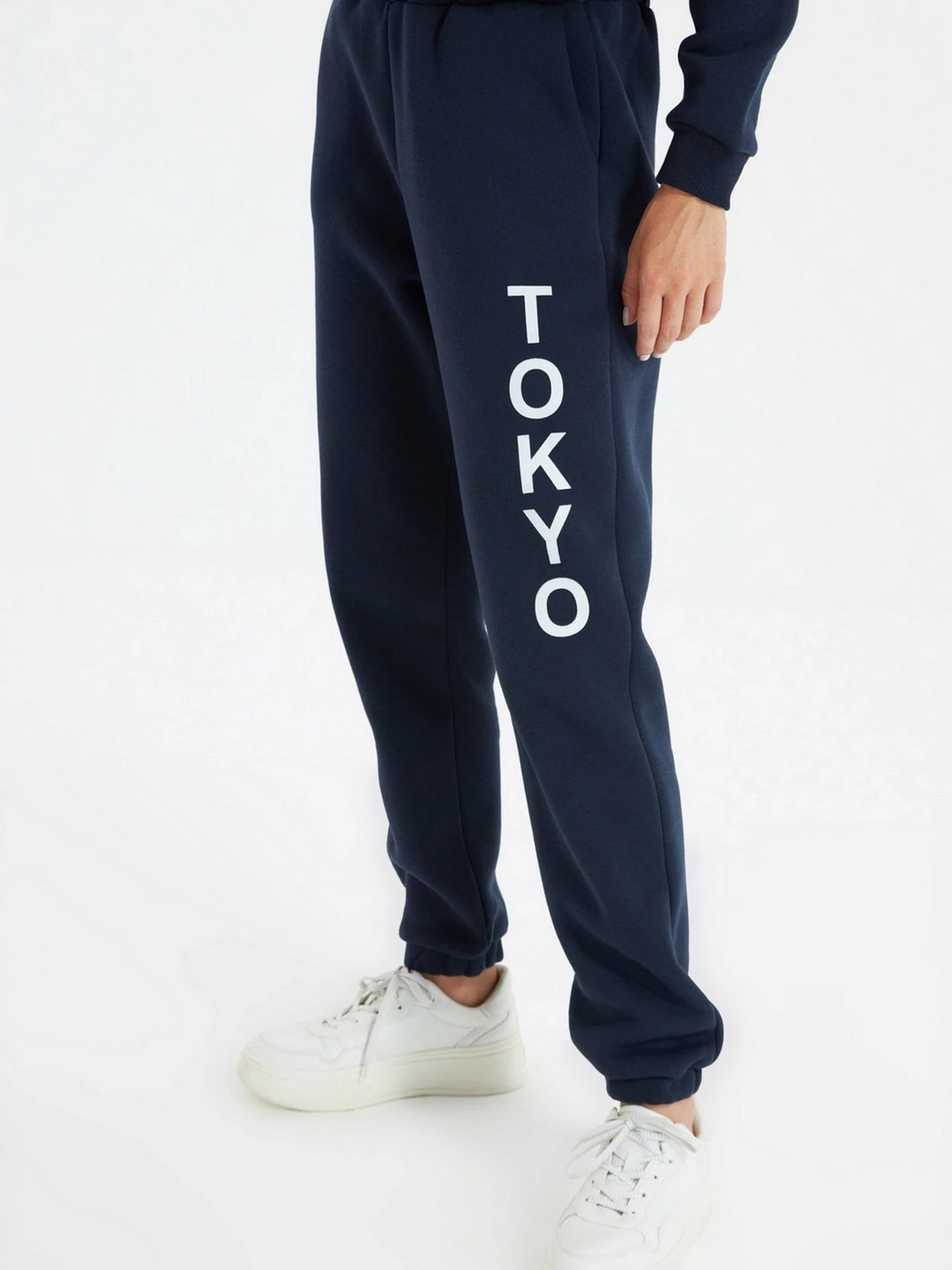 Брюки Trendyol модель TWOAW22EA0181/Lacivert Брюки Trendyol модель TWOAW22EA0181/Lacivert Фото