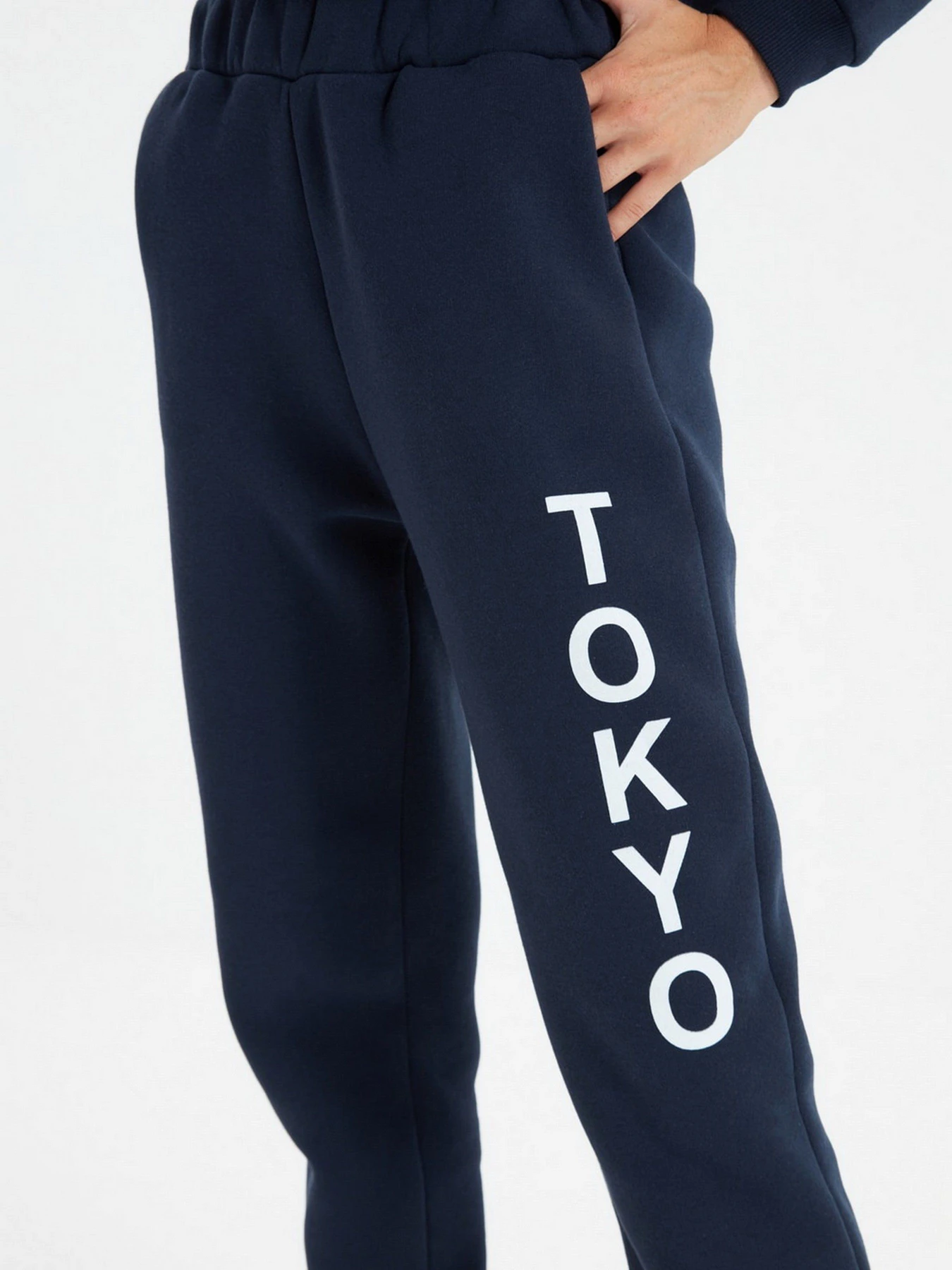 Брюки Trendyol модель TWOAW22EA0181/Lacivert Брюки Trendyol модель TWOAW22EA0181/Lacivert Фото