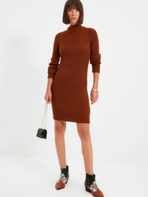Платья Trendyol модель TWOAW22EL0017/Kiremit Фото