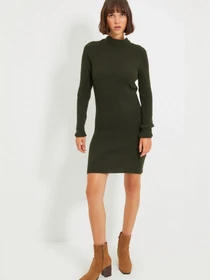 Платья Trendyol модель TWOAW22EL0017/Koyu Yesil Фото