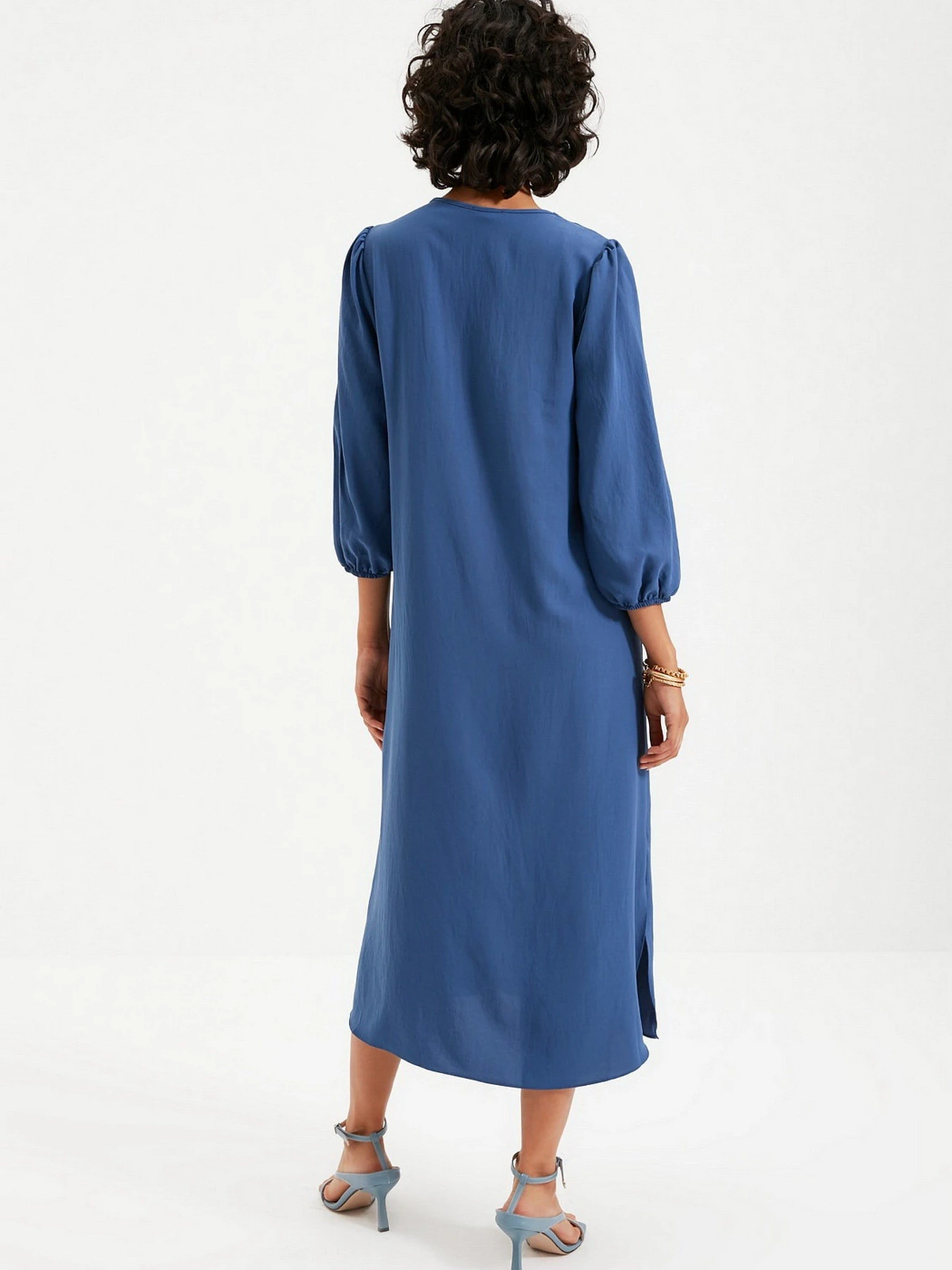 Платья Trendyol модель TWOAW22EL0063/Indigo Фото