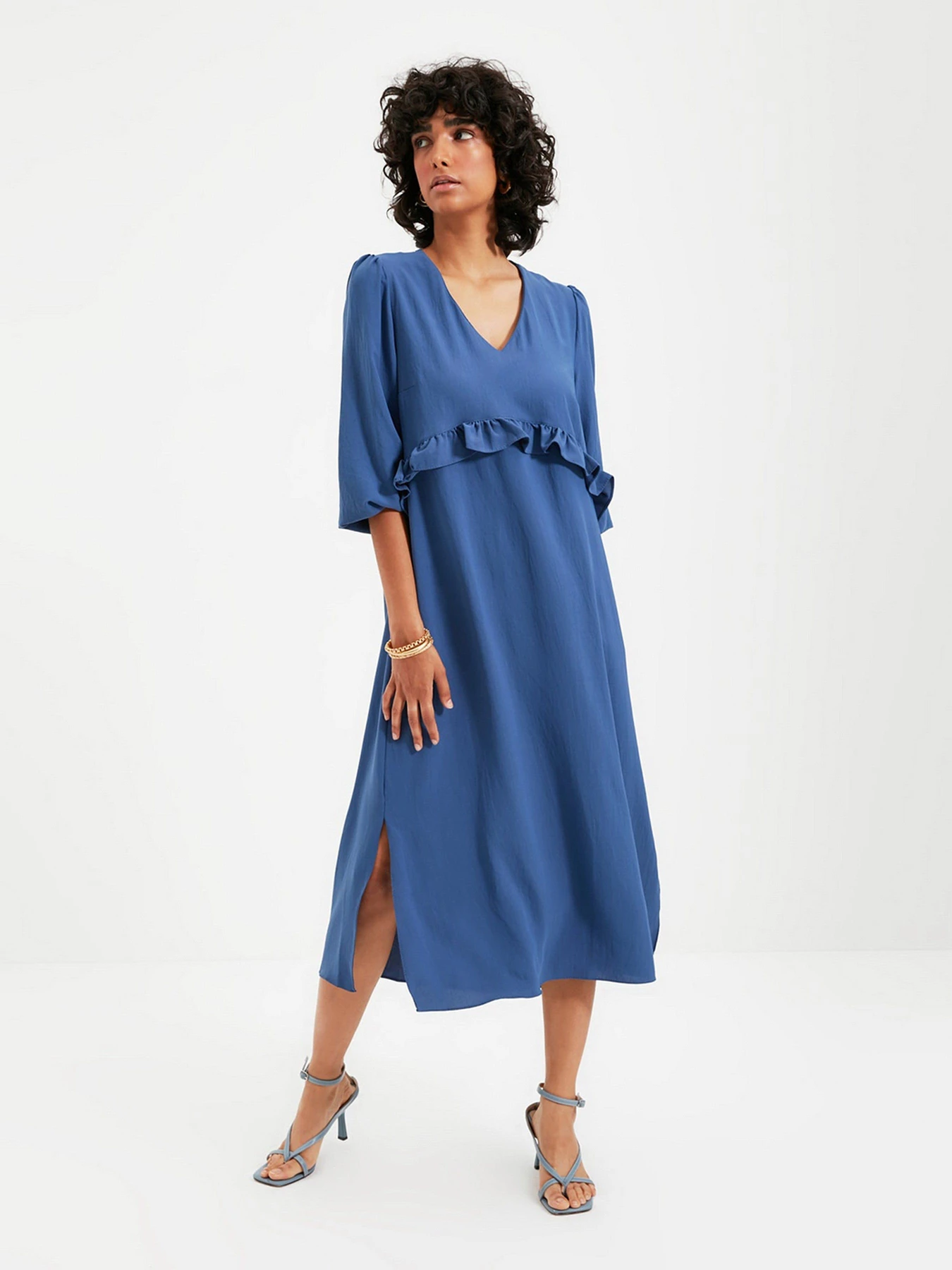 Платья Trendyol модель TWOAW22EL0063/Indigo Фото