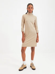 Платья Trendyol модель TWOAW22EL0438/Tas Фото
