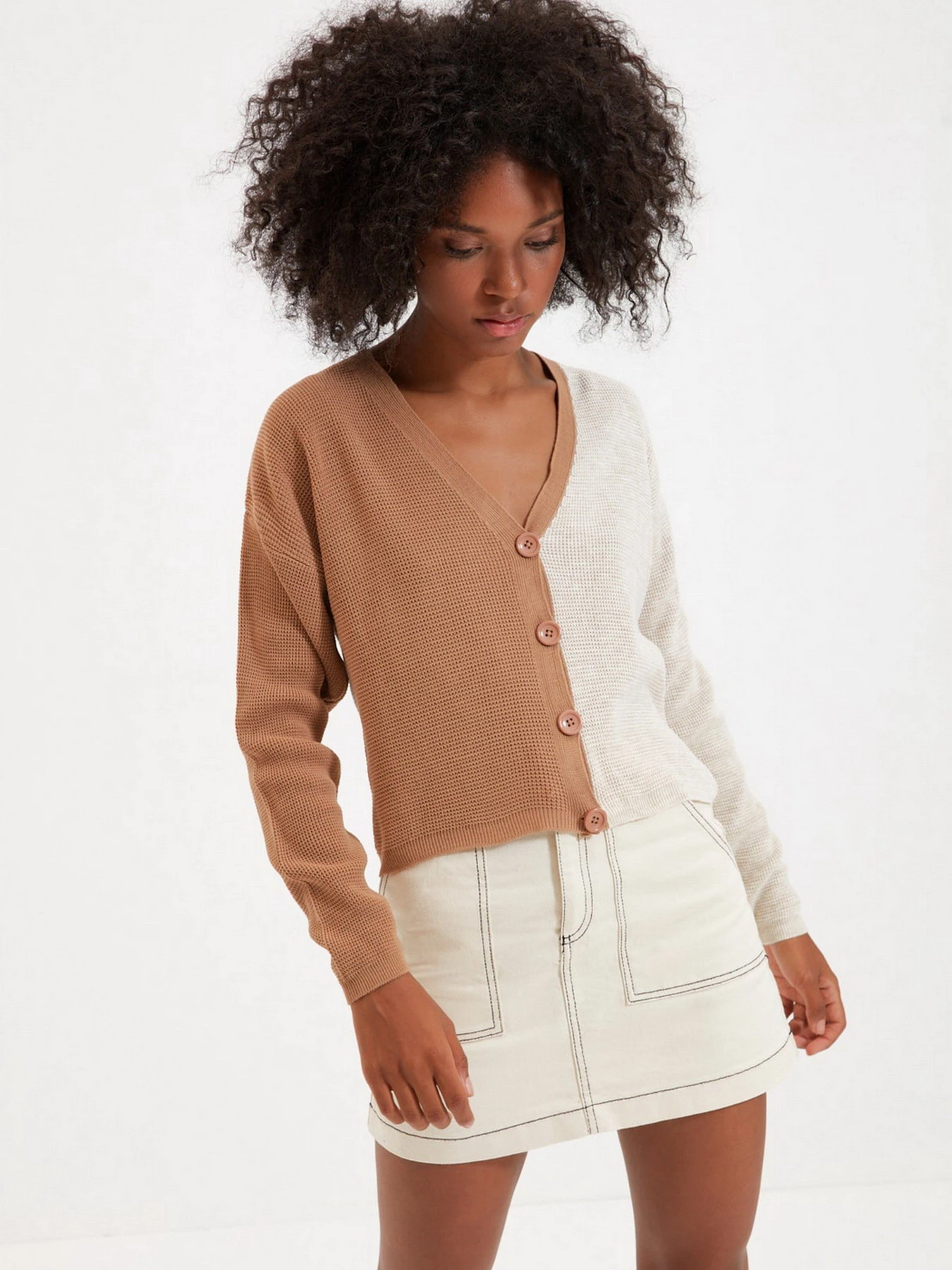 Свитры и кардиганы Trendyol модель TWOAW22HI0353/Camel Фото
