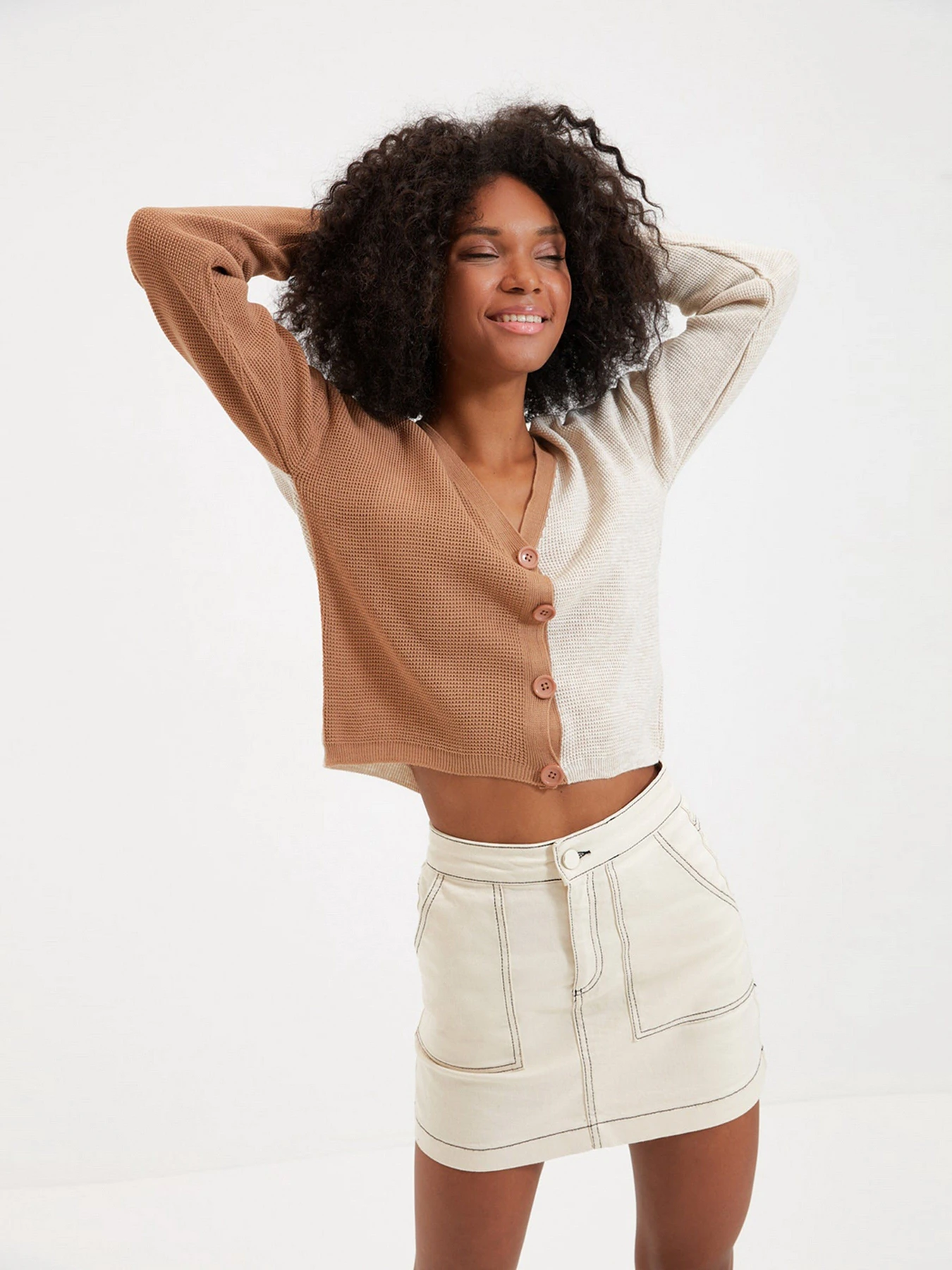 Свитры и кардиганы Trendyol модель TWOAW22HI0353/Camel Фото