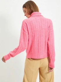 Свитры и кардиганы Trendyol модель TWOAW22HI0406/Pembe Фото