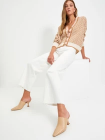 Свитры и кардиганы Trendyol модель TWOAW22HI0568/Camel Фото