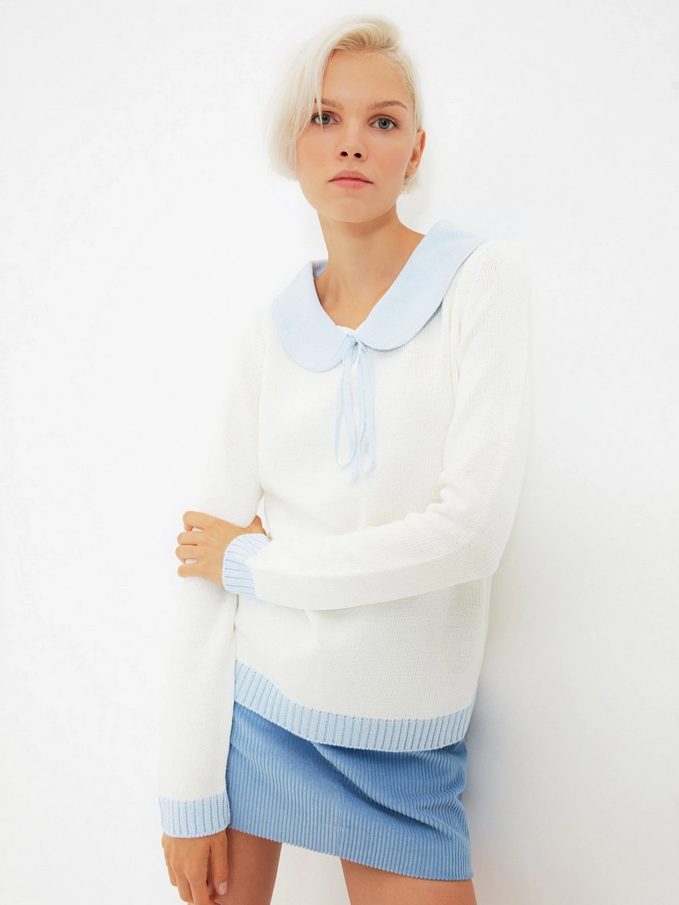 Свитры и кардиганы Trendyol модель TWOAW22KZ0010/Ekru Фото
