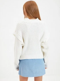 Свитры и кардиганы Trendyol модель TWOAW22KZ0240/Ekru Фото