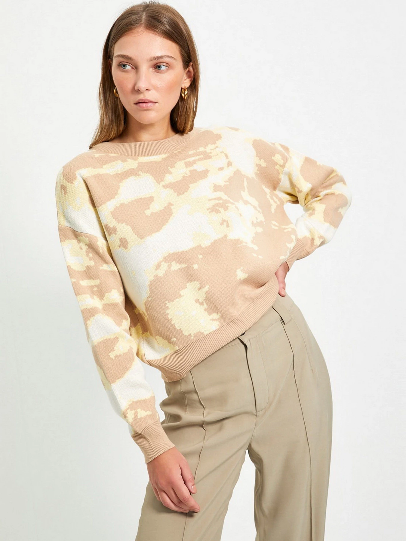 Свитры и кардиганы Trendyol модель TWOAW22KZ0675/Bej Свитры и кардиганы Trendyol модель TWOAW22KZ0675/Bej Фото