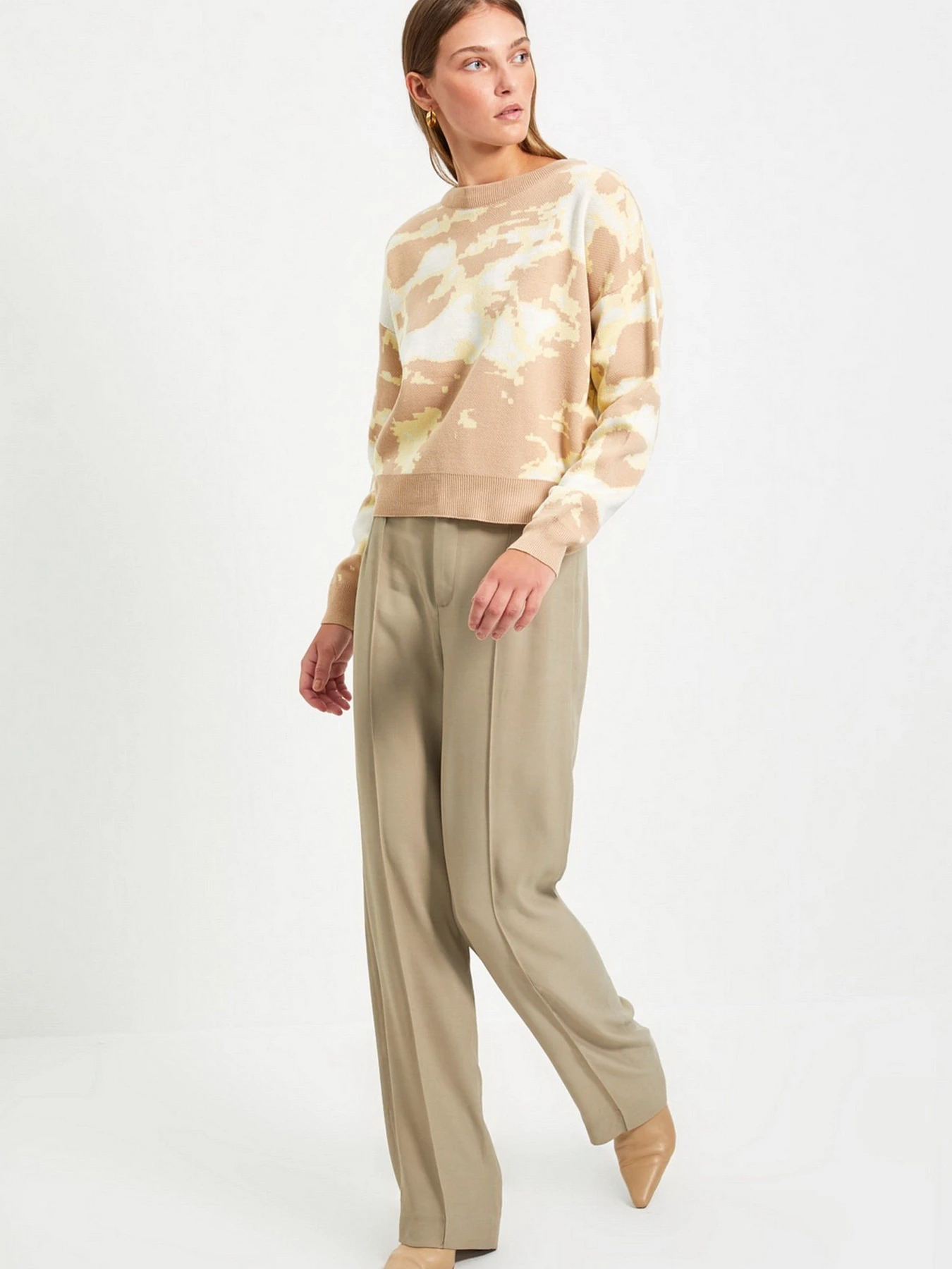 Свитры и кардиганы Trendyol модель TWOAW22KZ0675/Bej Свитры и кардиганы Trendyol модель TWOAW22KZ0675/Bej Фото