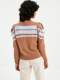 Свитры и кардиганы Trendyol модель TWOAW22KZ0734/Camel Фото