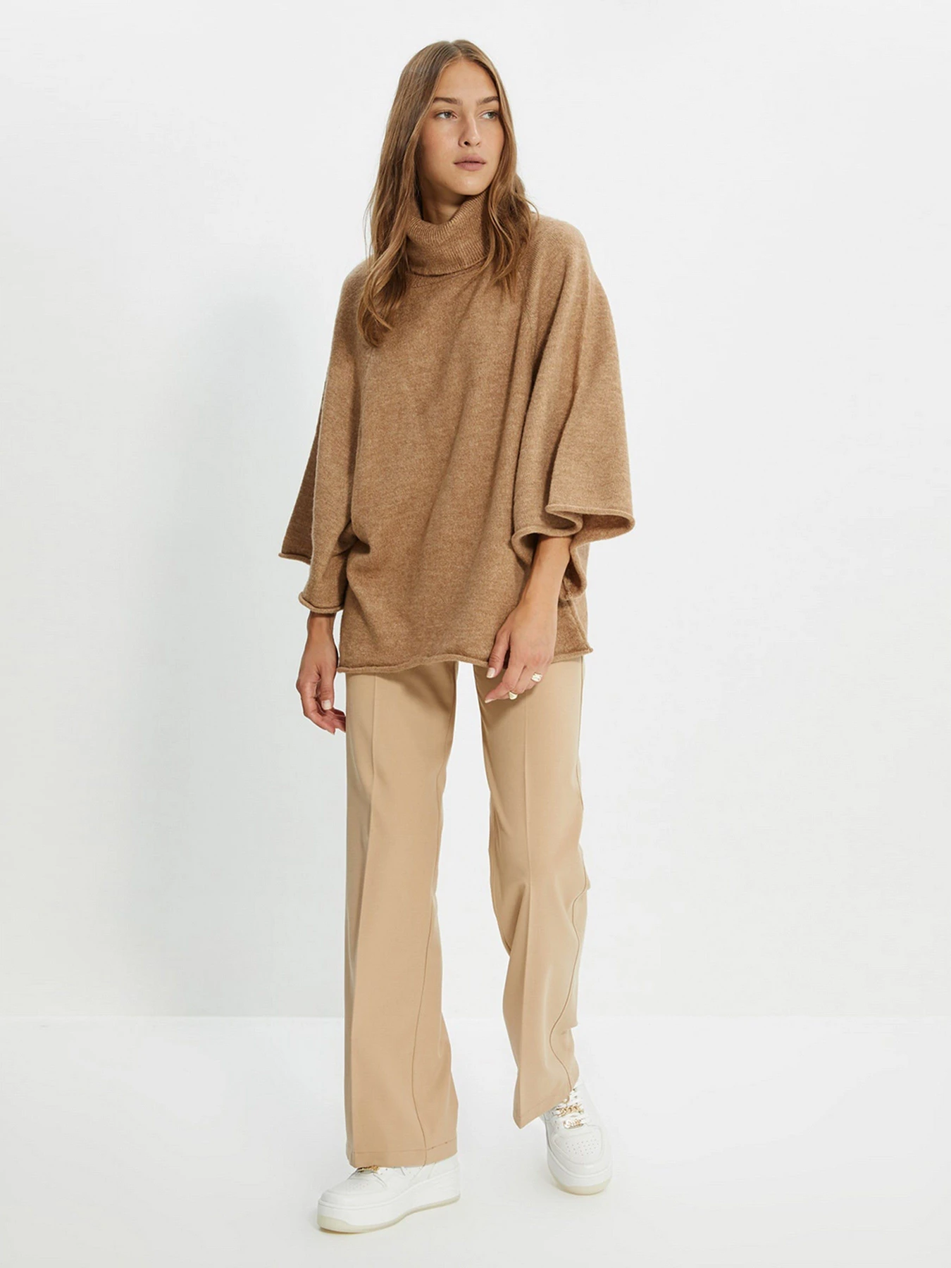 Свитры и кардиганы Trendyol модель TWOAW22KZ0762/Camel Фото