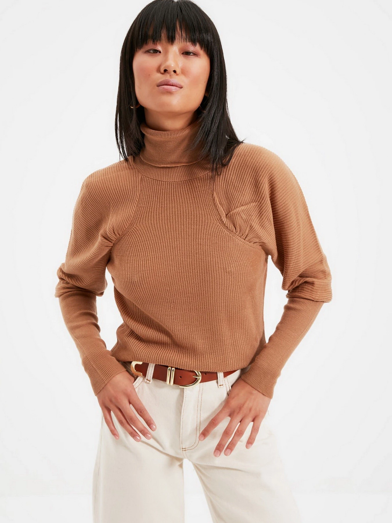 Свитры и кардиганы Trendyol модель TWOAW22KZ1358/Camel Свитры и кардиганы Trendyol модель TWOAW22KZ1358/Camel Фото