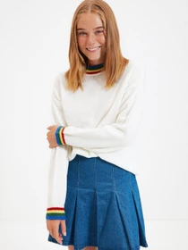 Свитры и кардиганы Trendyol модель TWOAW22KZ1364/Ekru Фото
