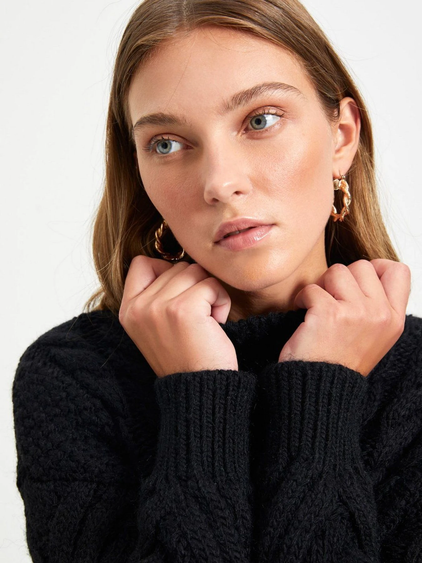 Свитры и кардиганы Trendyol модель TWOAW22KZ1381/Siyah Свитры и кардиганы Trendyol модель TWOAW22KZ1381/Siyah Фото