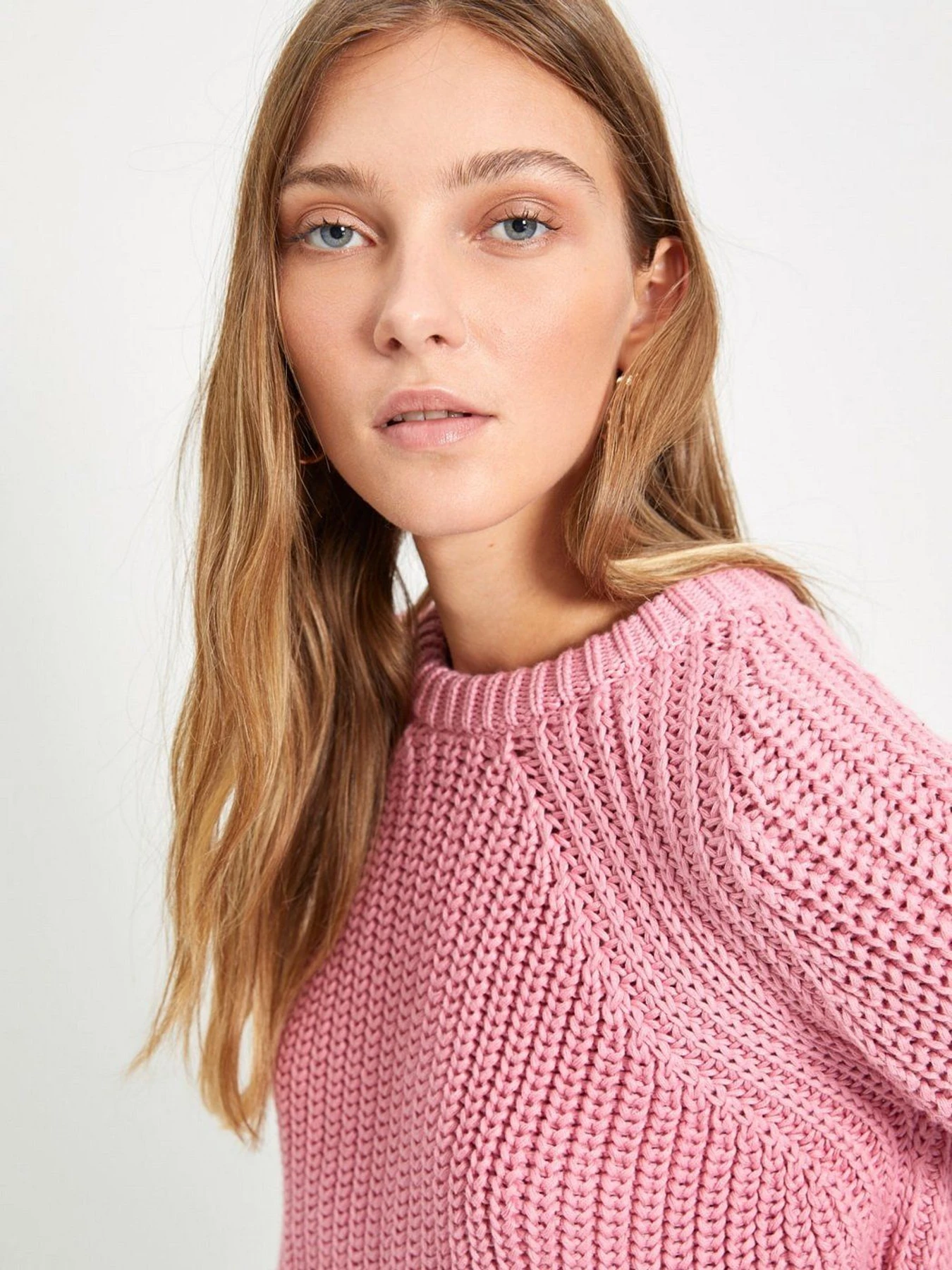 Свитры и кардиганы Trendyol модель TWOAW22KZ1387/Pembe Фото