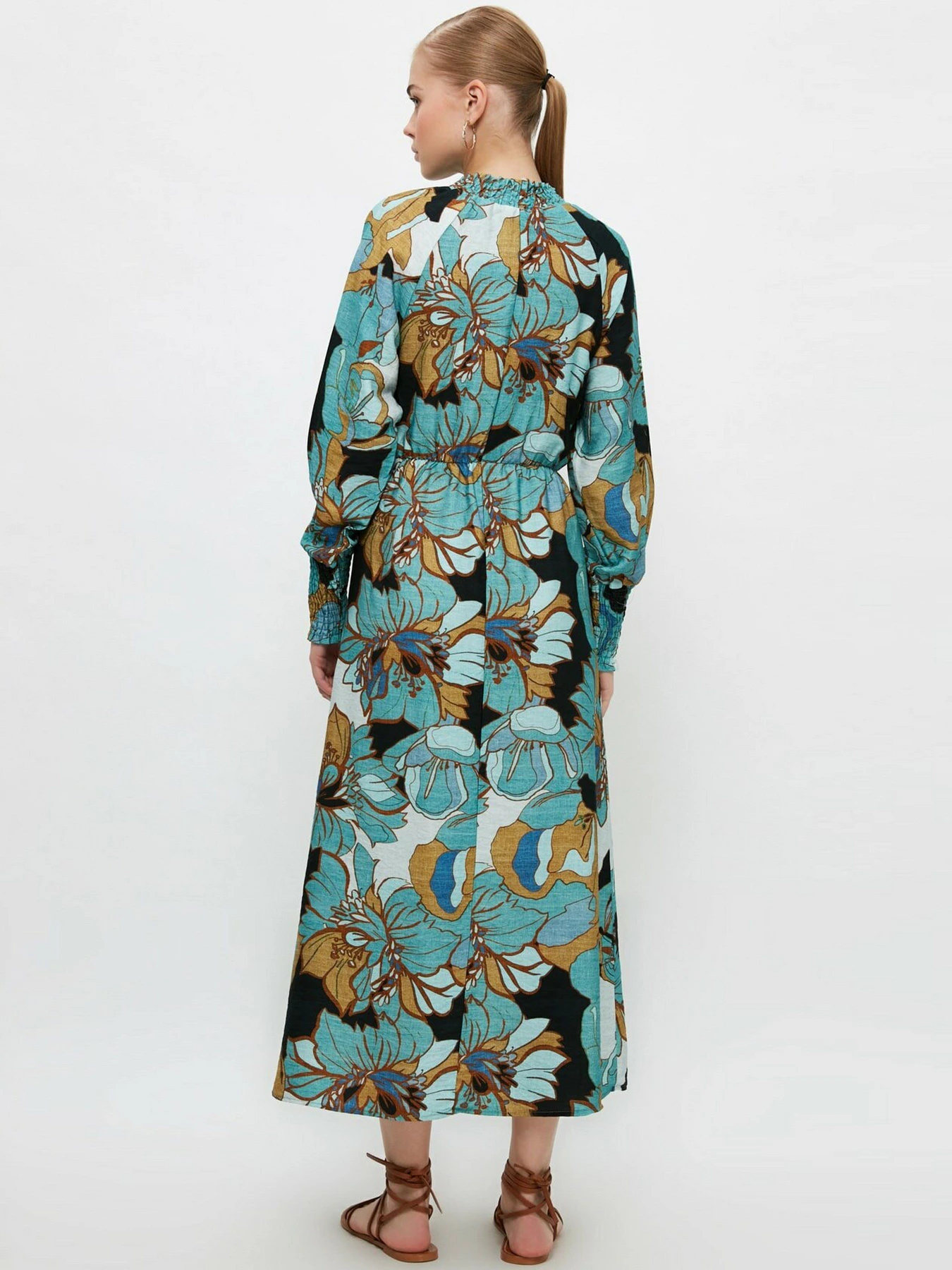 Платья Trendyol модель TCTSS21EL3945/Yesil Платья Trendyol модель TCTSS21EL3945/Yesil Фото