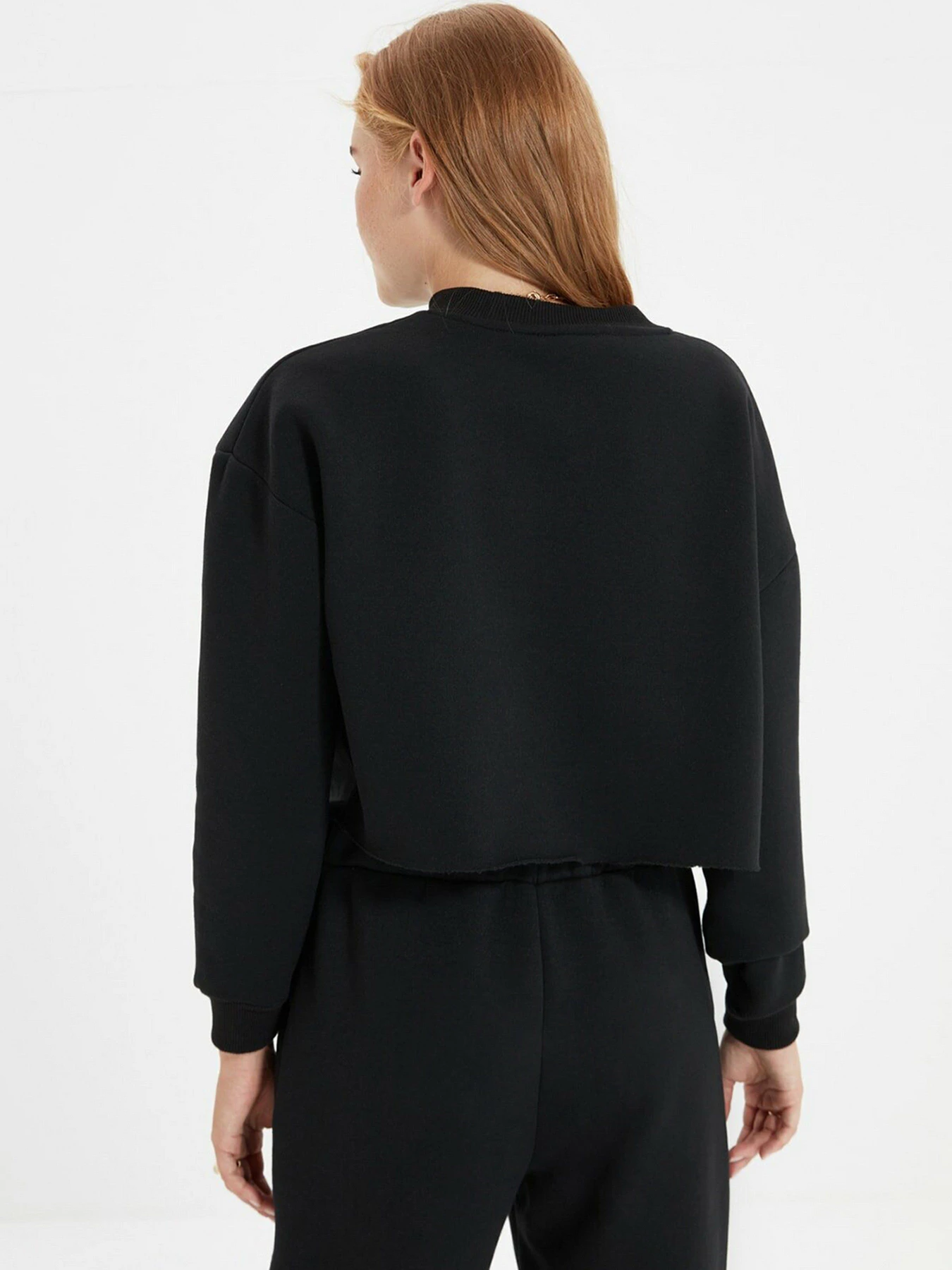 Худи и свитшоты Trendyol модель TWOAW22SW0895/Siyah Худи и свитшоты Trendyol модель TWOAW22SW0895/Siyah Фото