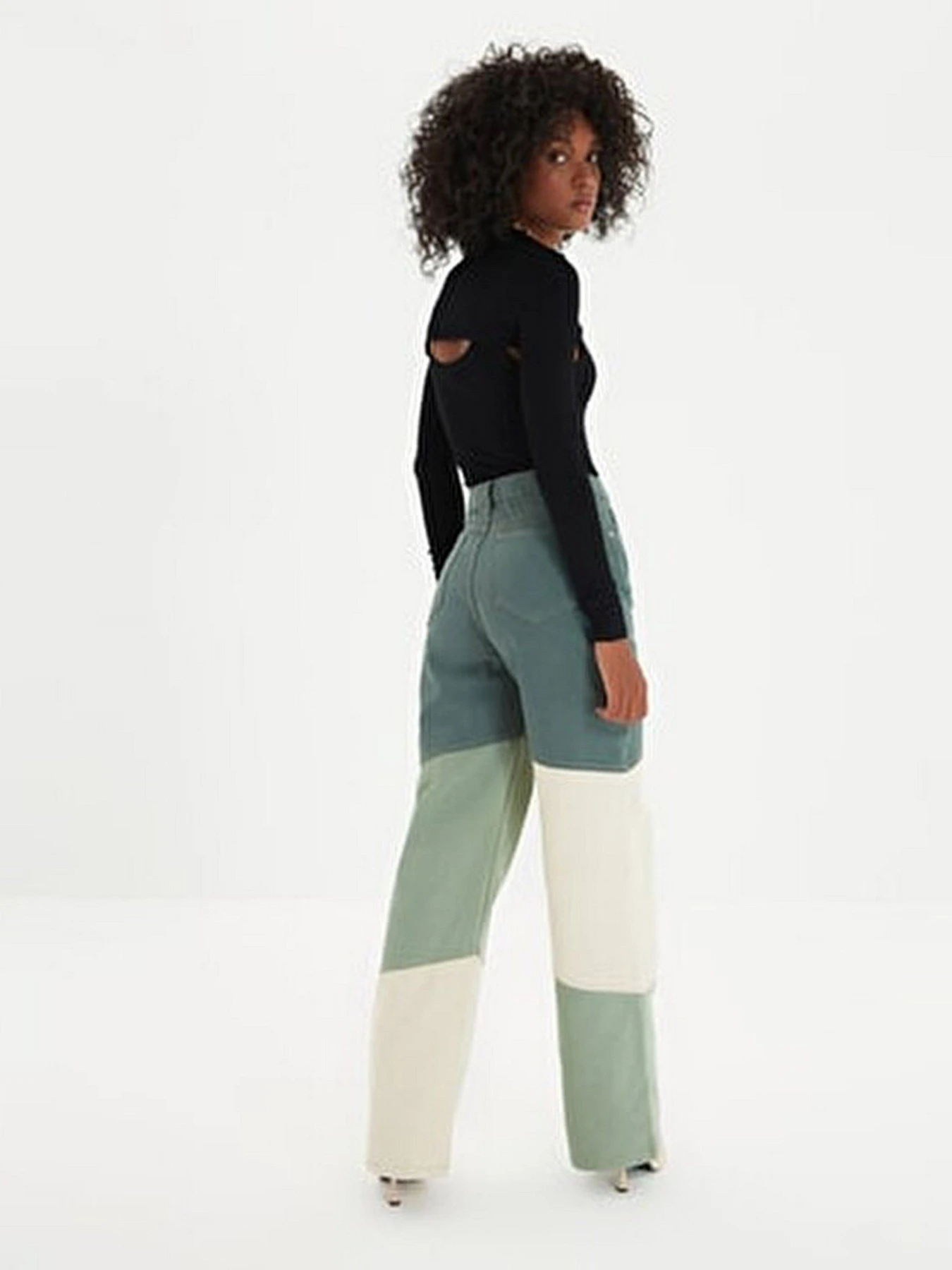 Джинси Trendyol Wide Leg модель TWOAW22JE0009/Cok Renkli Джинси Trendyol Wide Leg модель TWOAW22JE0009/Cok Renkli Фото