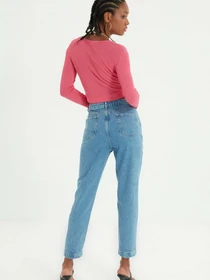 Джинсы Trendyol Mom модель TWOAW22JE0120/Mavi Фото