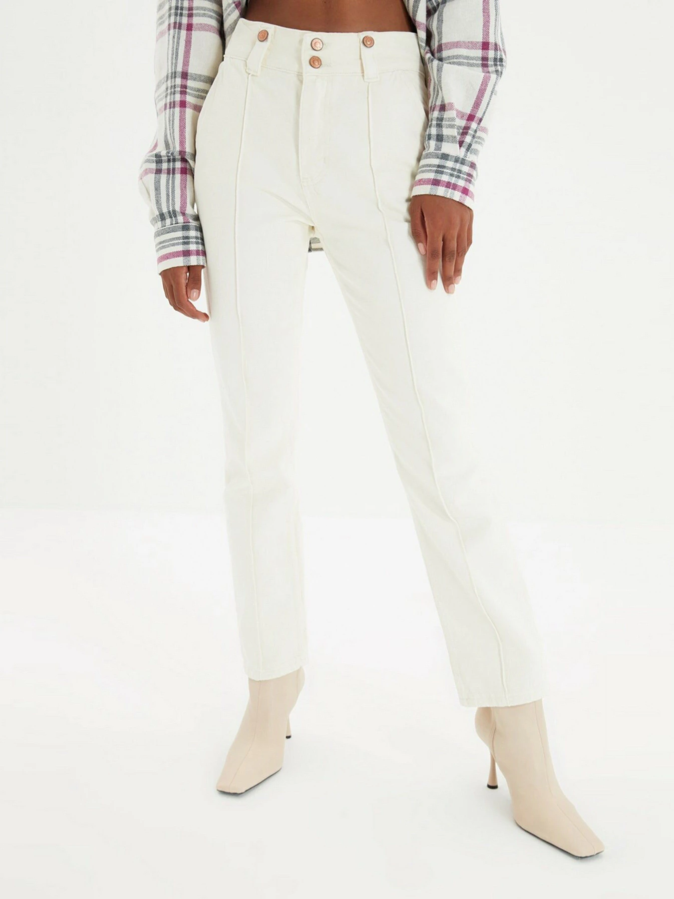 Джинси Trendyol Bootcut модель TWOAW22JE0127/Ekru Джинси Trendyol Bootcut модель TWOAW22JE0127/Ekru Фото