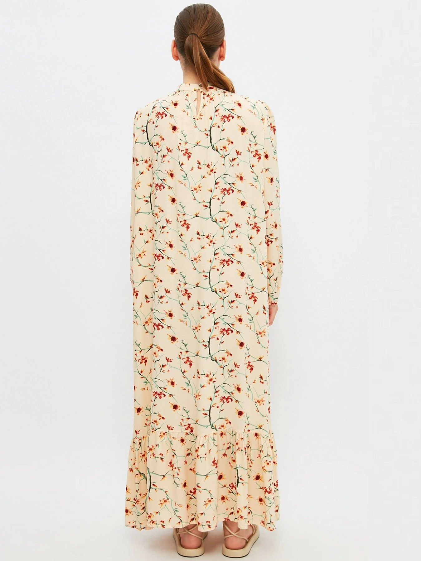 Платья Trendyol модель TCTSS21EL4024/Krem Платья Trendyol модель TCTSS21EL4024/Krem Фото