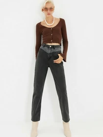 Джинсы Trendyol Bootcut модель TWOAW22JE0422/Antrasit Фото