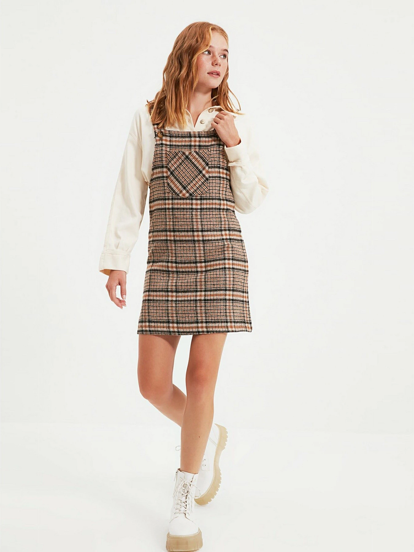 Платья Trendyol модель TWOAW20EL0208/Cok Renkli Платья Trendyol модель TWOAW20EL0208/Cok Renkli Фото