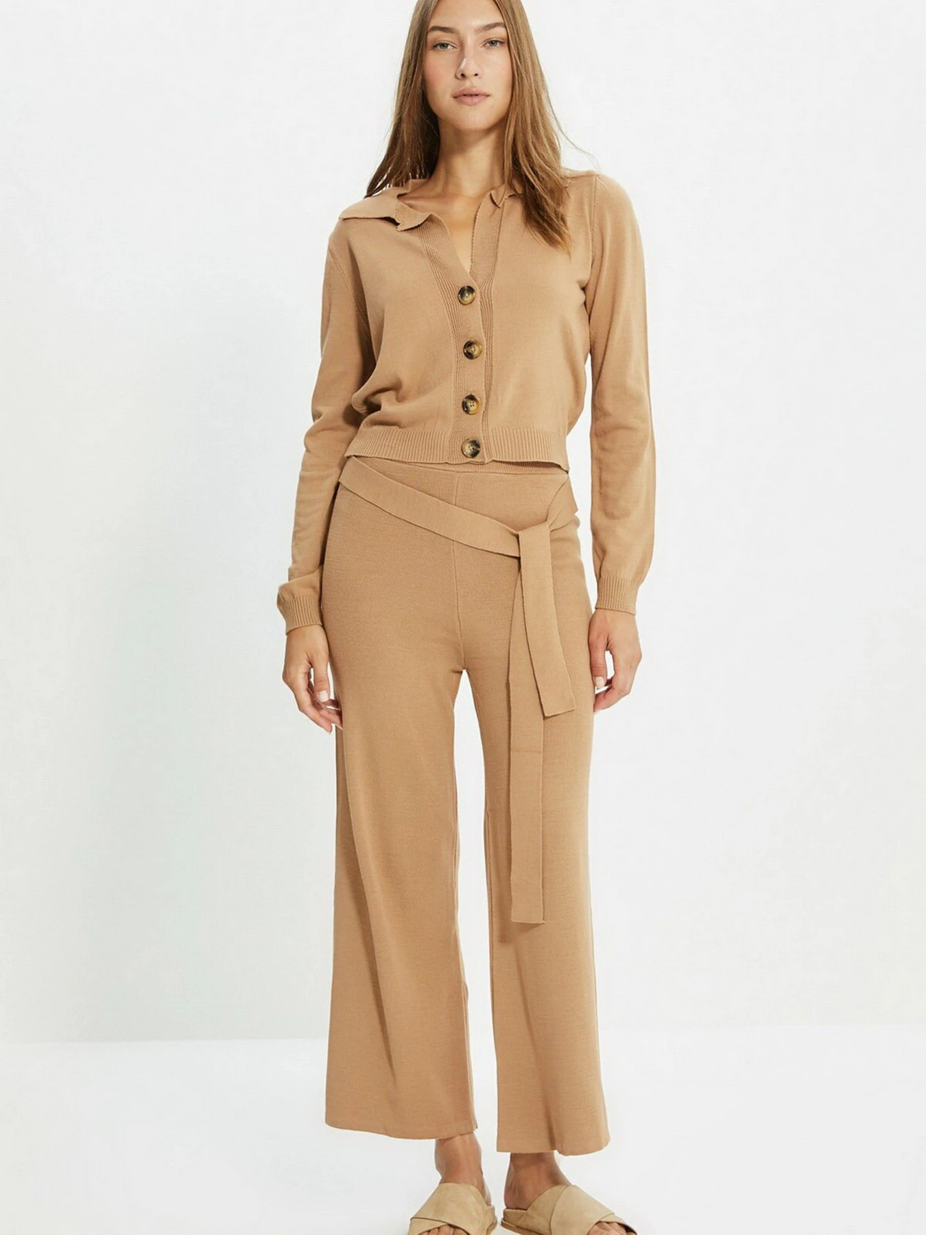 Костюмы Trendyol модель TWOAW22AU0005/Camel Костюмы Trendyol модель TWOAW22AU0005/Camel Фото