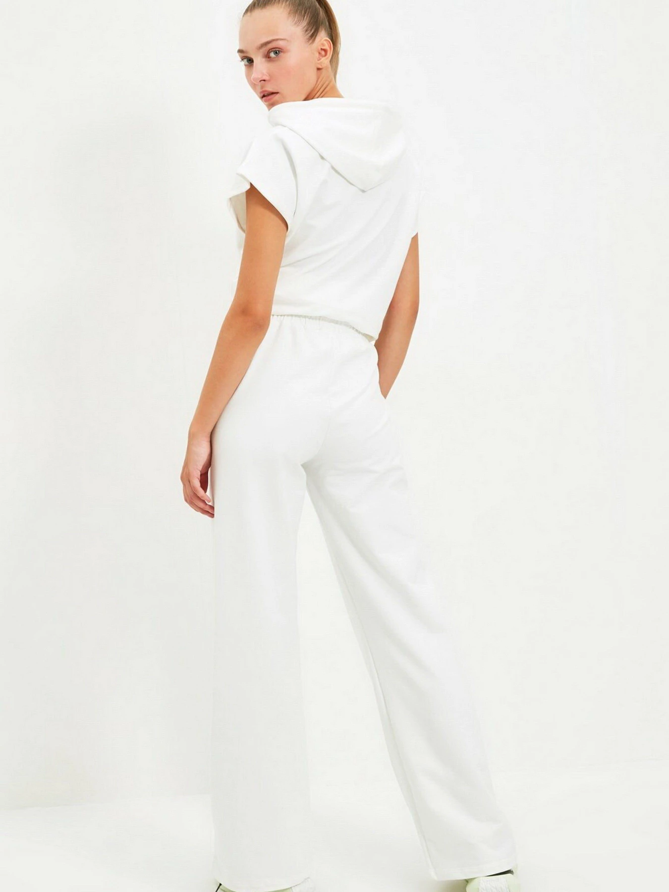 Брюки Trendyol модель TWOAW22EA0053/Ekru Фото