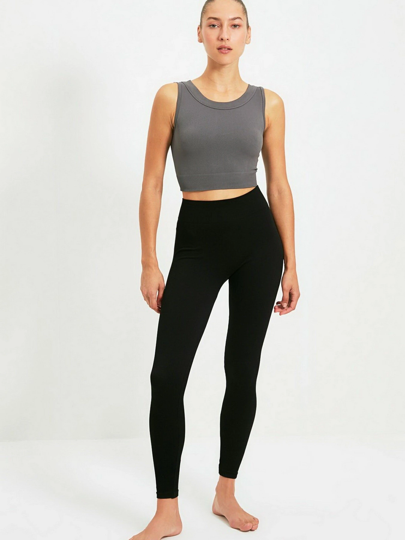 Футболки і поло Trendyol модель TWOAW22SS0011/Antrasit Фото