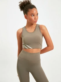 Футболки і поло Trendyol модель TWOAW22SS0016/Koyu Haki Фото