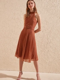 Платья Trendyol модель TWOSS20EL1341/Turuncu Фото