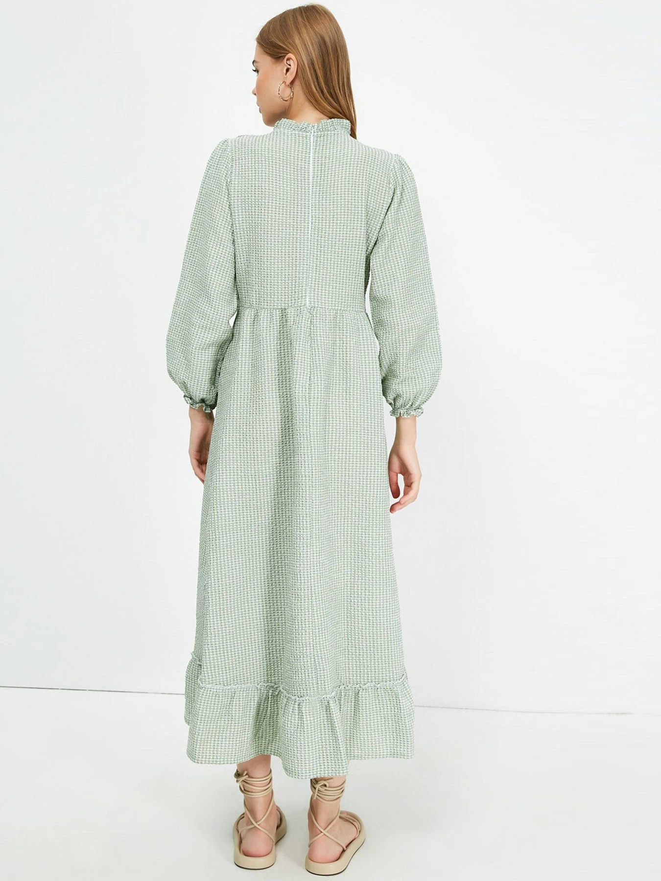 Платья Trendyol модель TCTSS21EB0028/Yesil Платья Trendyol модель TCTSS21EB0028/Yesil Фото