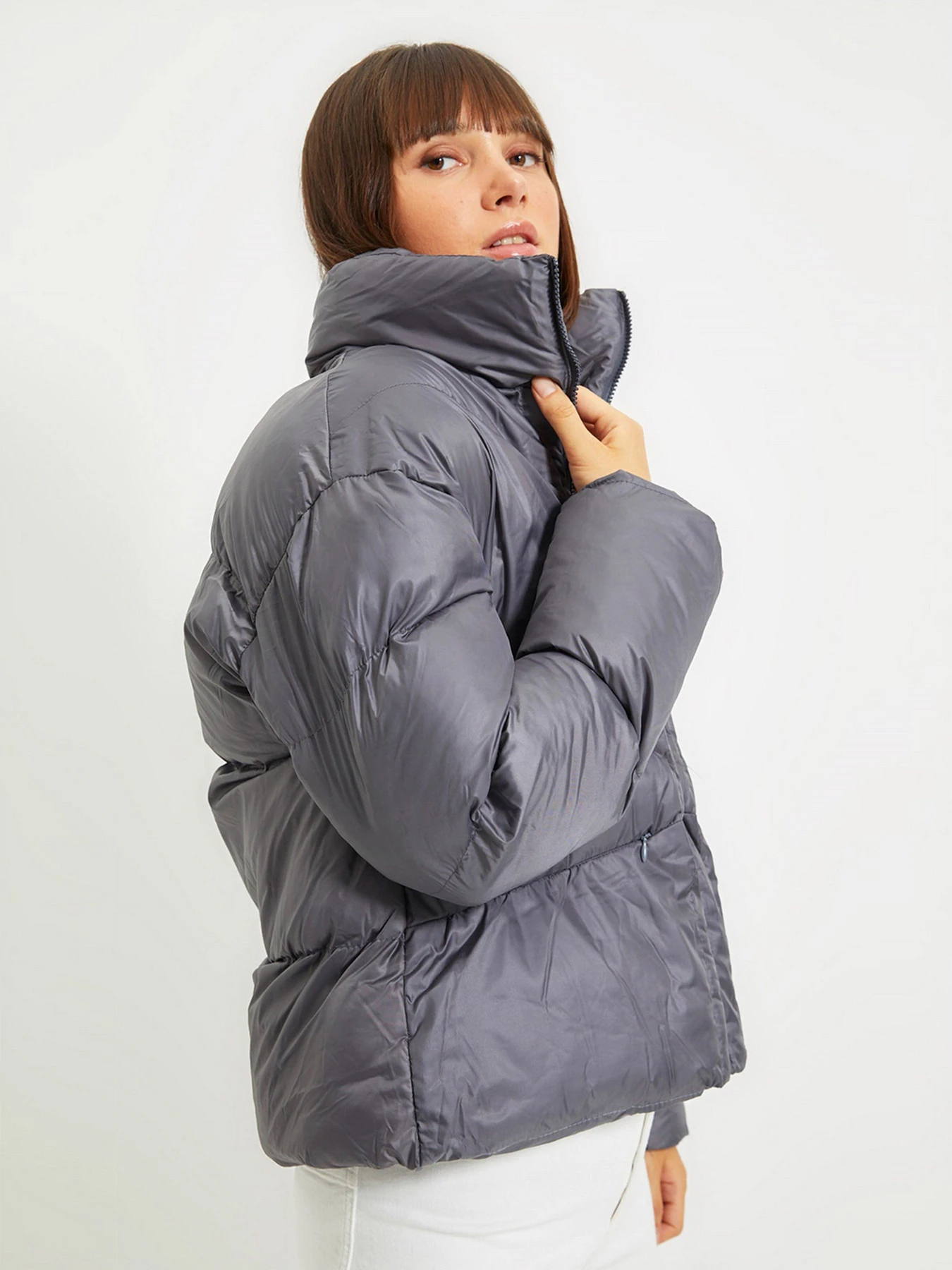 Куртки и дубленки Trendyol модель TWOAW22MO0079/Antrasit Фото