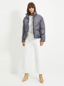 Куртки и дубленки Trendyol модель TWOAW22MO0079/Antrasit Фото