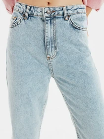 Джинсы Trendyol Mom модель TWOSS20JE0164/Mavi Фото