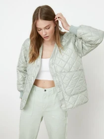 Куртки и дубленки Trendyol модель TWOSS21MO0021/Mint Фото