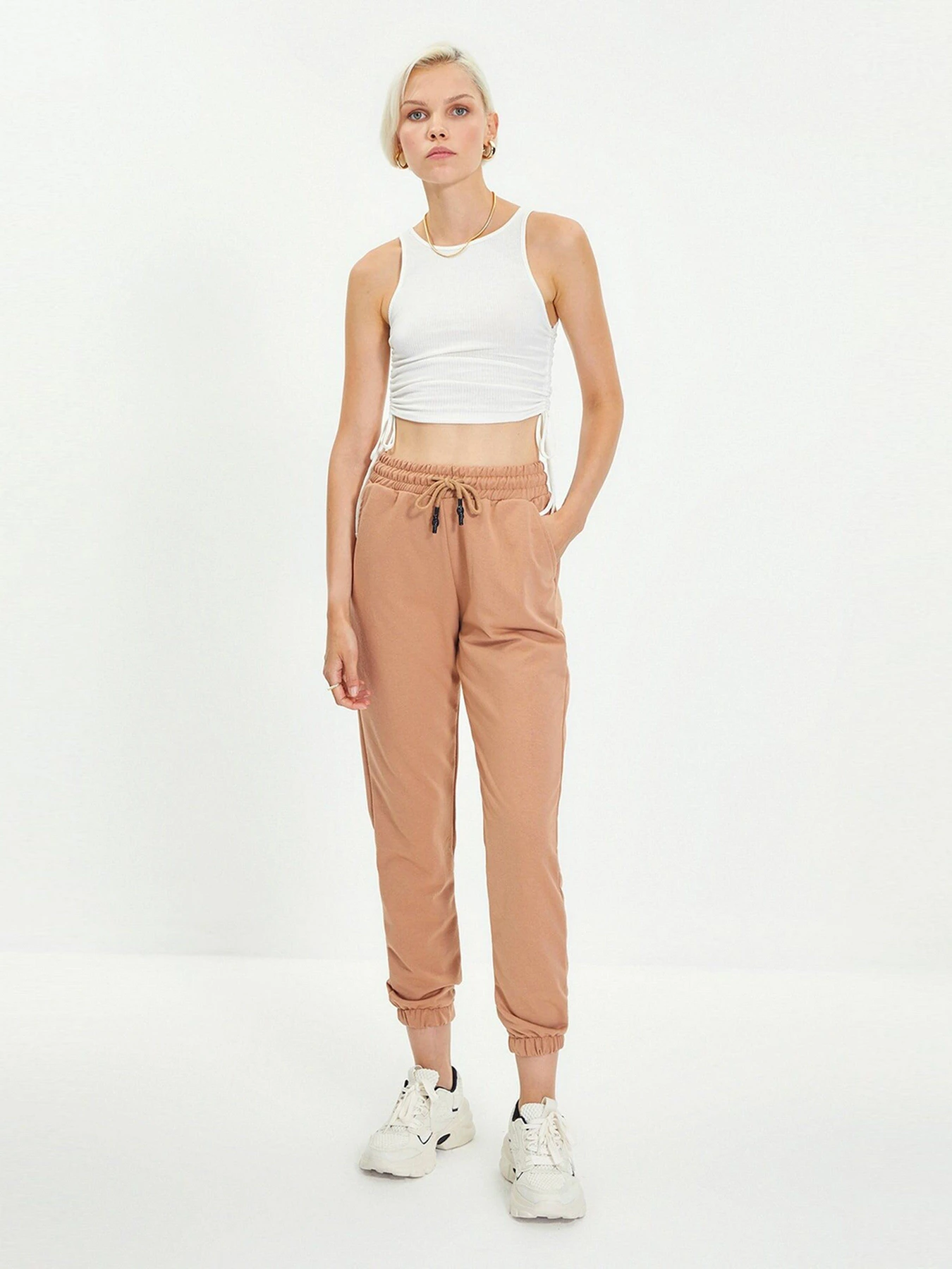 Брюки Trendyol модель TWOAW21EA0066/Bej Брюки Trendyol модель TWOAW21EA0066/Bej Фото