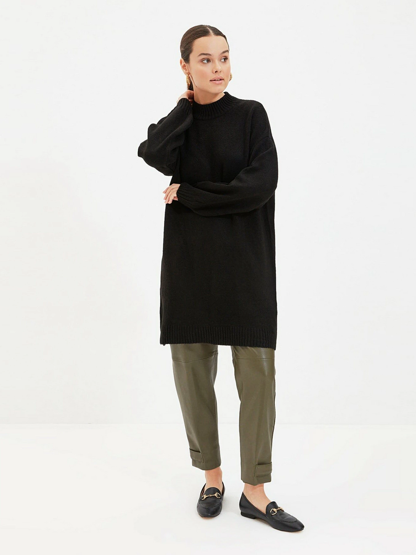 Свитры и кардиганы Trendyol модель TCTAW22AK0048/Siyah Свитры и кардиганы Trendyol модель TCTAW22AK0048/Siyah Фото
